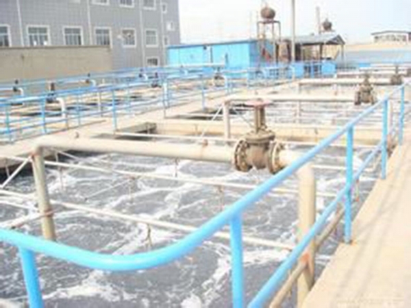 污水處理曝氣池現(xiàn)場