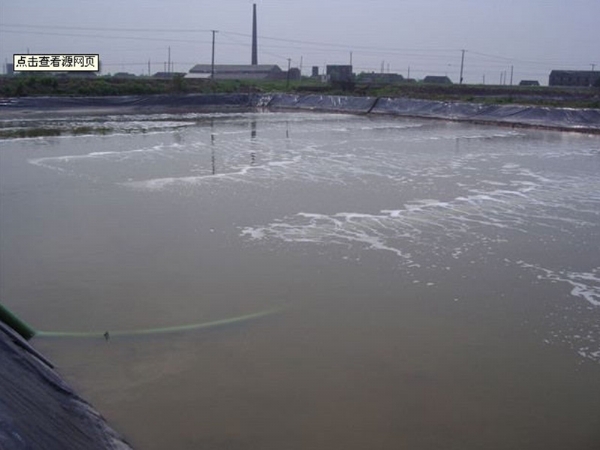 水產(chǎn)養(yǎng)殖曝氣工作現(xiàn)場